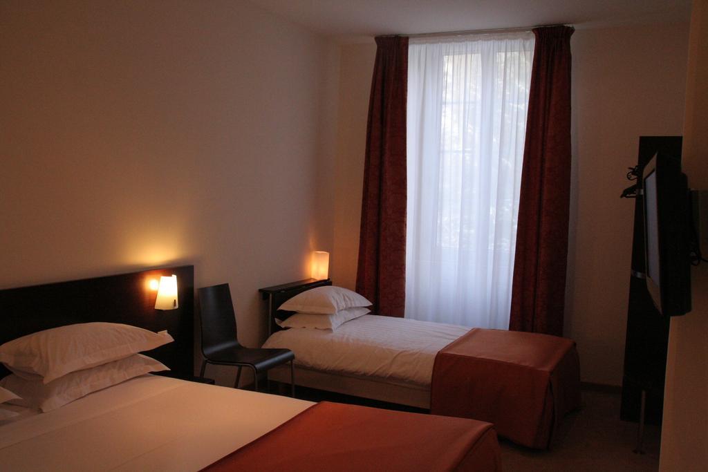 Hotel La Beauze Aubusson  Habitación foto
